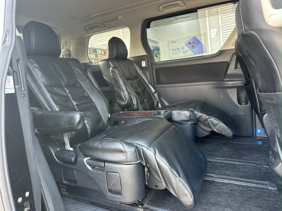 TOYOTA VELLFIRE thumbnail 4